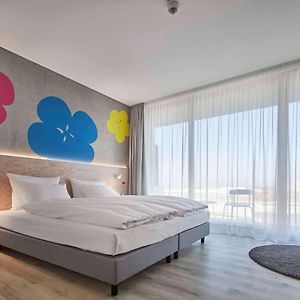 Comfort Zimmer mit Kingsize-Bett